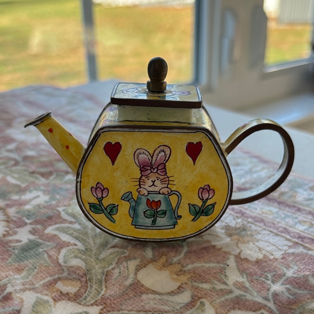Decorative Yellow Teapot with Bunny Design